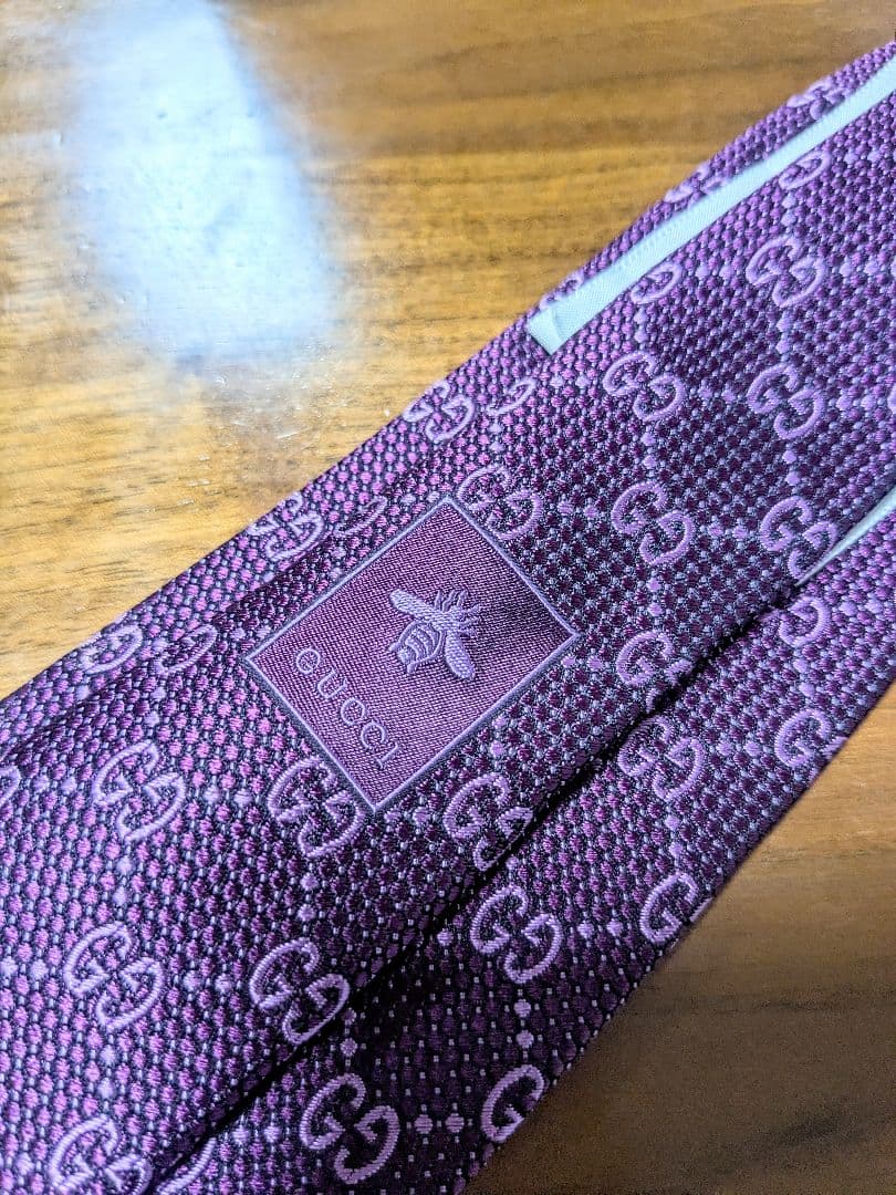 GUCCI 紫色 シルク ネクタイ GGパターン クリーニング済み　(AY)