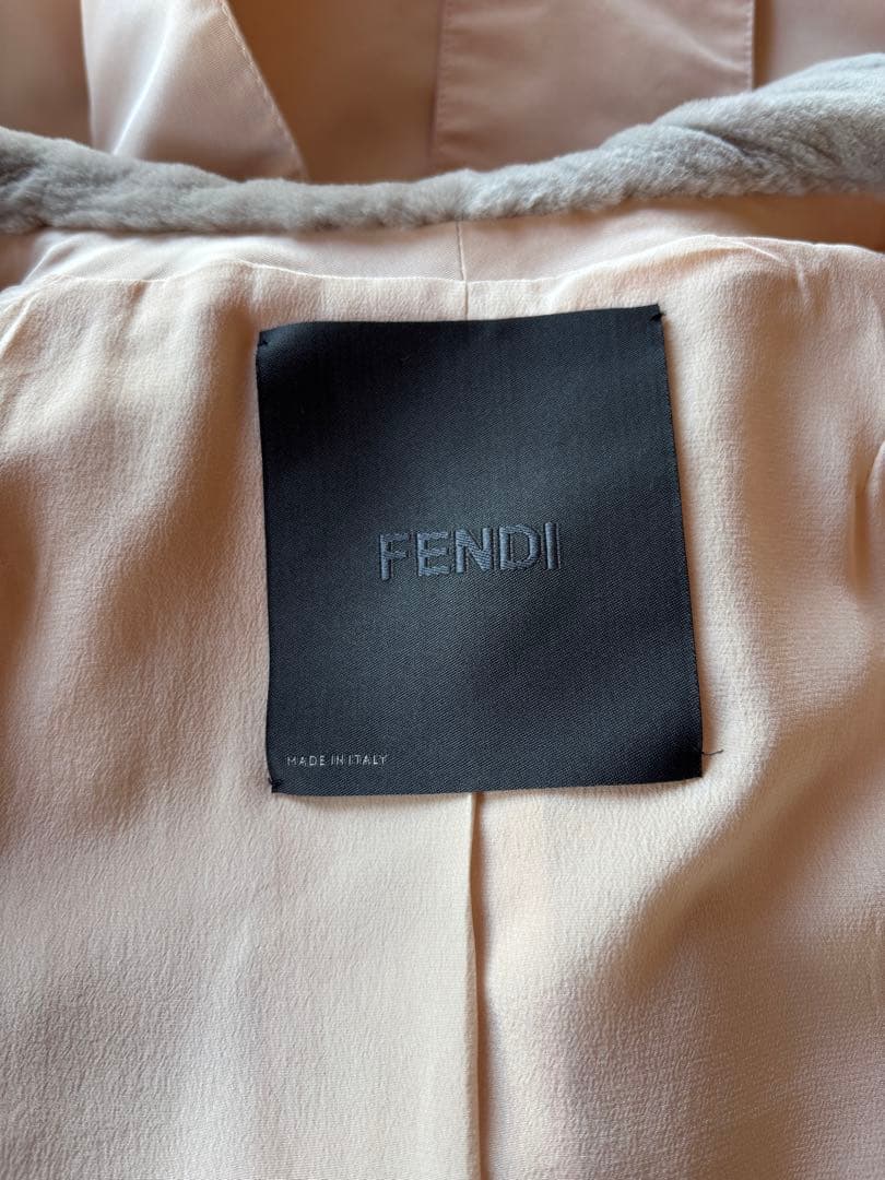 る*あ様 【FENDI】ファーコート　ピンク　グレー