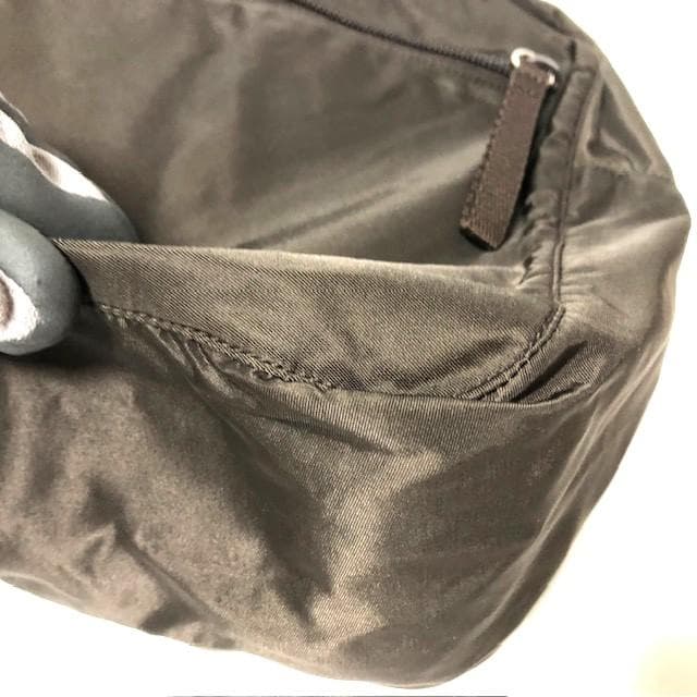 PRADA ナイロン プラダ ナイロンバック ハンドバッグ 三角ロゴ ブラウン