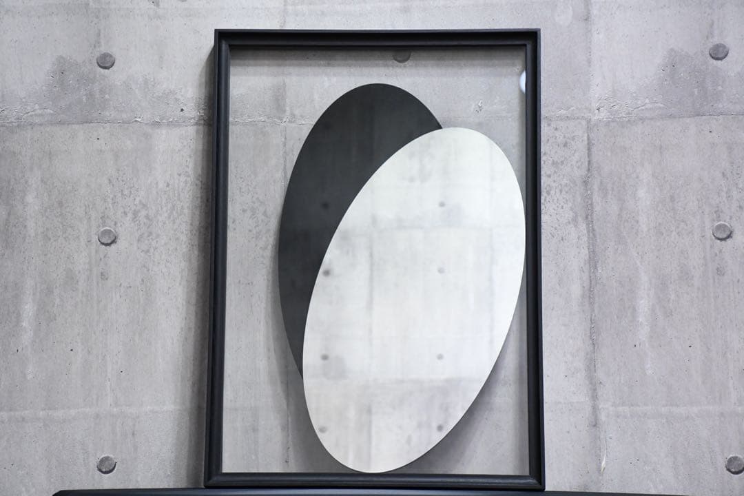 EEK132 展示品 カッシーナ デッドライン ミラー 29万 ブラックフレーム