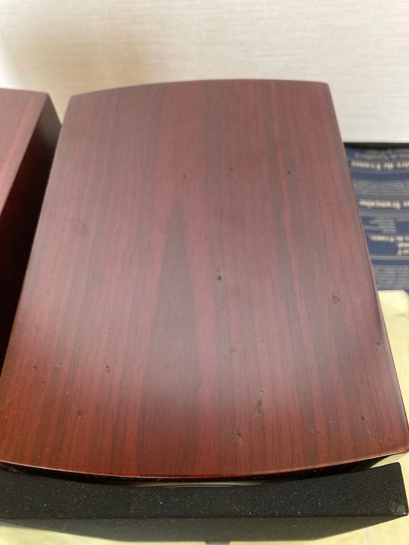 DALI MENUET MRロッソ