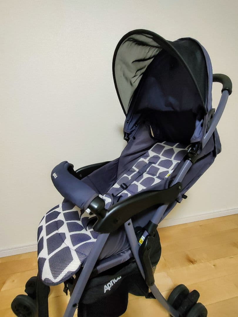 アップリカ　マジカルエアープラスAC　ベビーカー