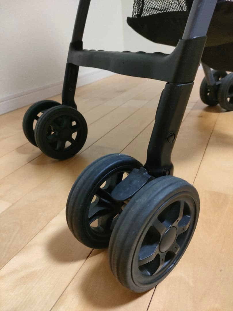 アップリカ　マジカルエアープラスAC　ベビーカー