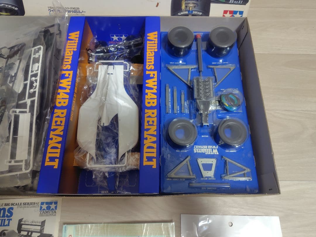 タミヤ　1/12 　プラモデル　ウィリアムズ　FW14B ルノー プラモデル