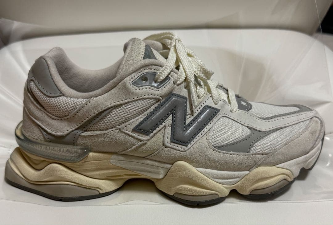 newbalance U9060 24cm ホワイト