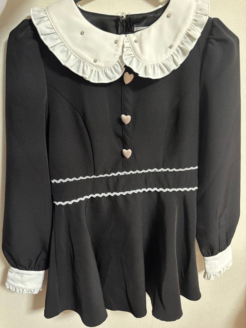 pium ビジューカラードーリーセットアップ ブラック