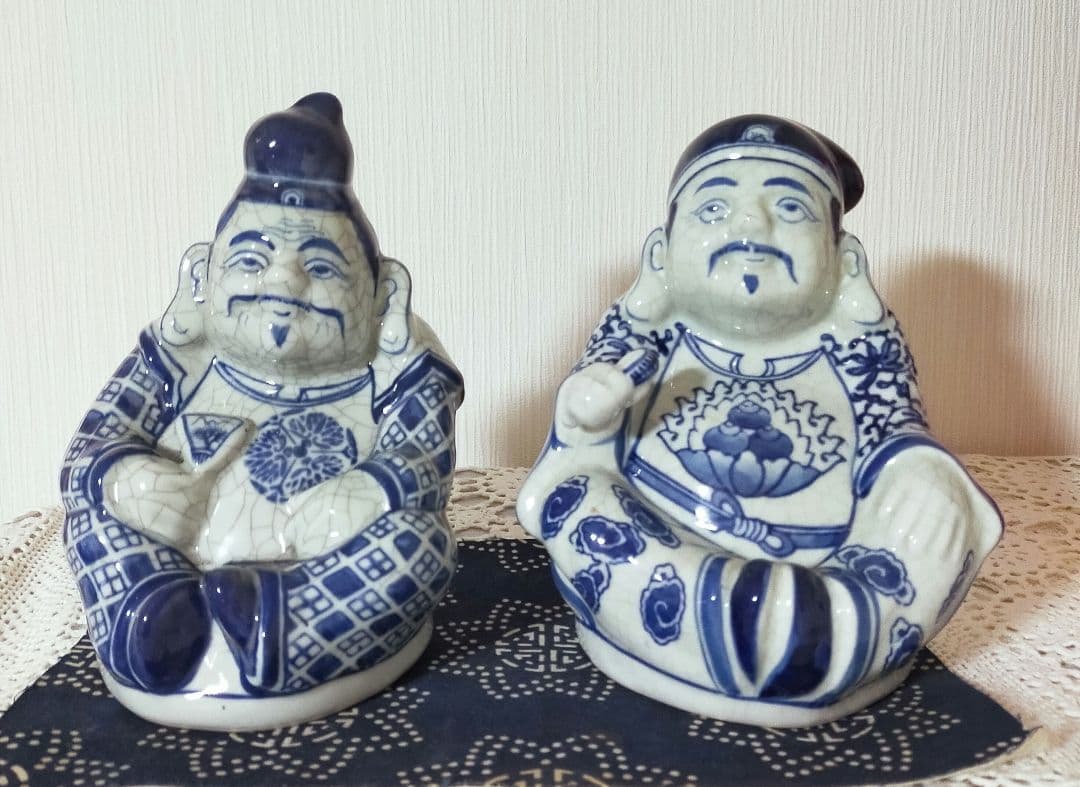 青磁釉陶器　七福神恵比寿様、大黒天様　商売繁盛　開運縁結　希少縁起物　木製台付き