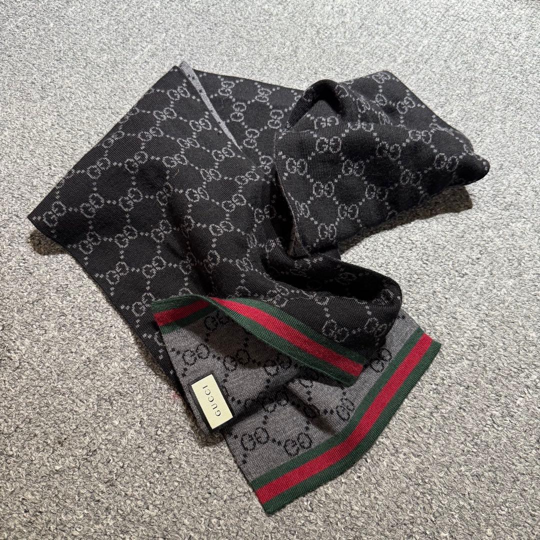 LALA！GUCCIマフラー