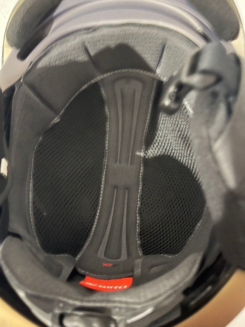 GIRO VUE MIPS バイザー付ヘルメット　一体型