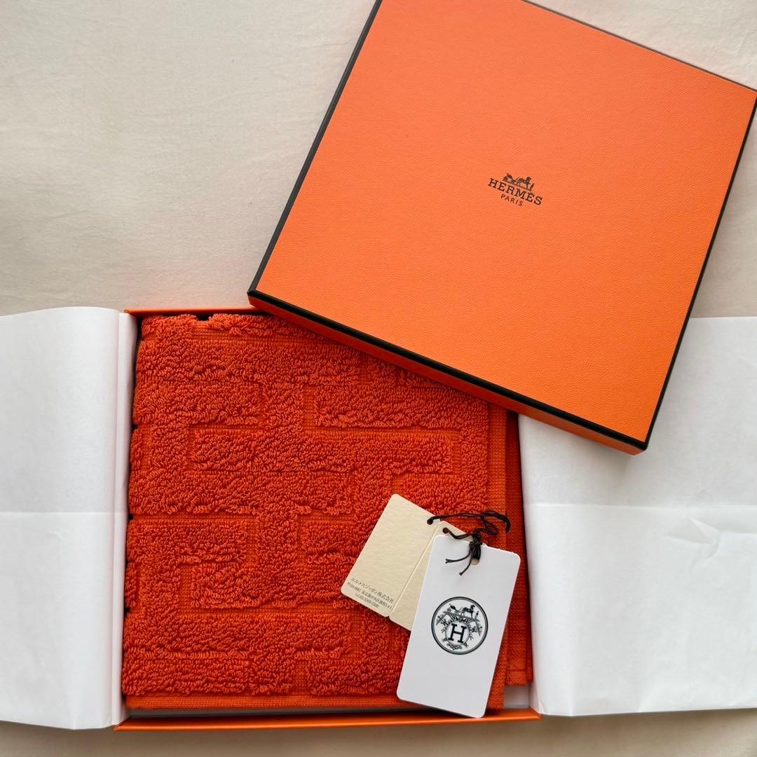 HERMES カレタオル ステアーズ ハンドタオル箱付き