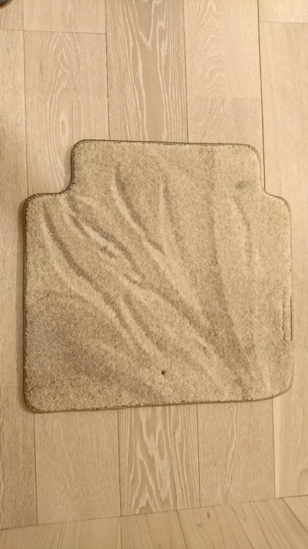 【新品】希少トヨタ１８0系クラウンロイヤル用純正フロアマット　エクセレント