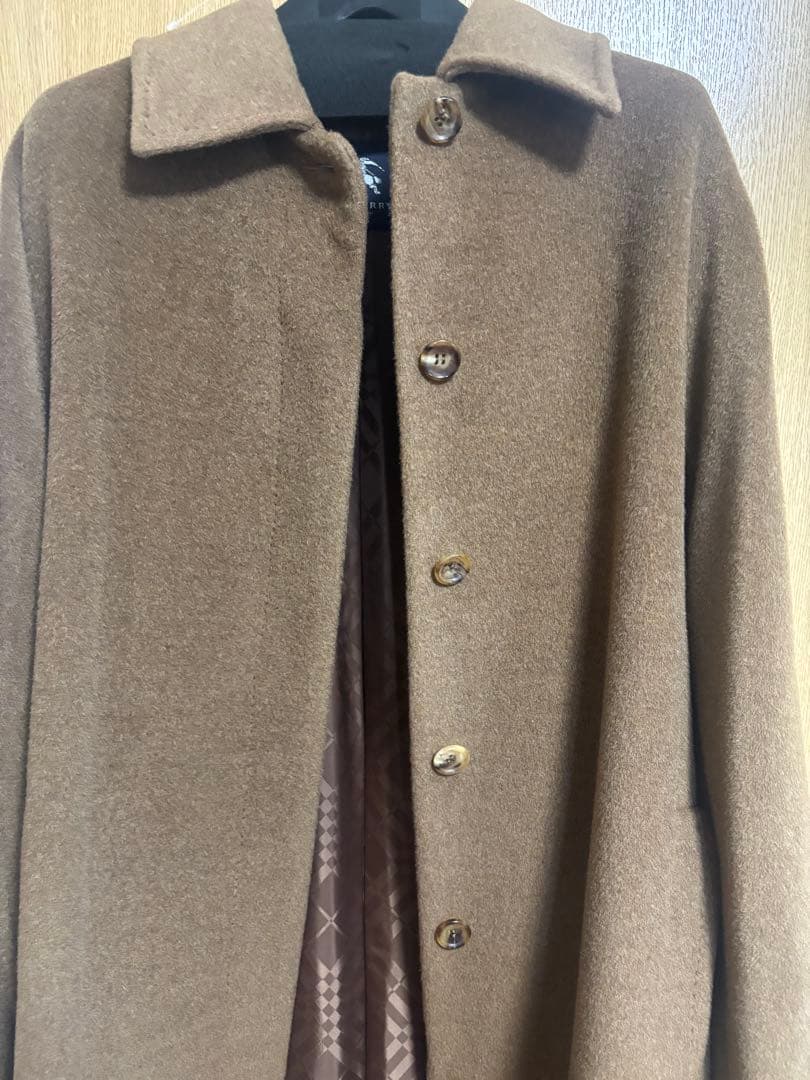 バーバリー レディースロングコート　ウエストベルト付き