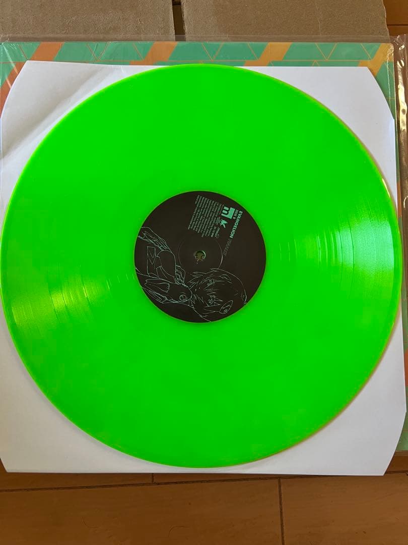 エヴァ　レコード　初号機カラー　海外限定盤