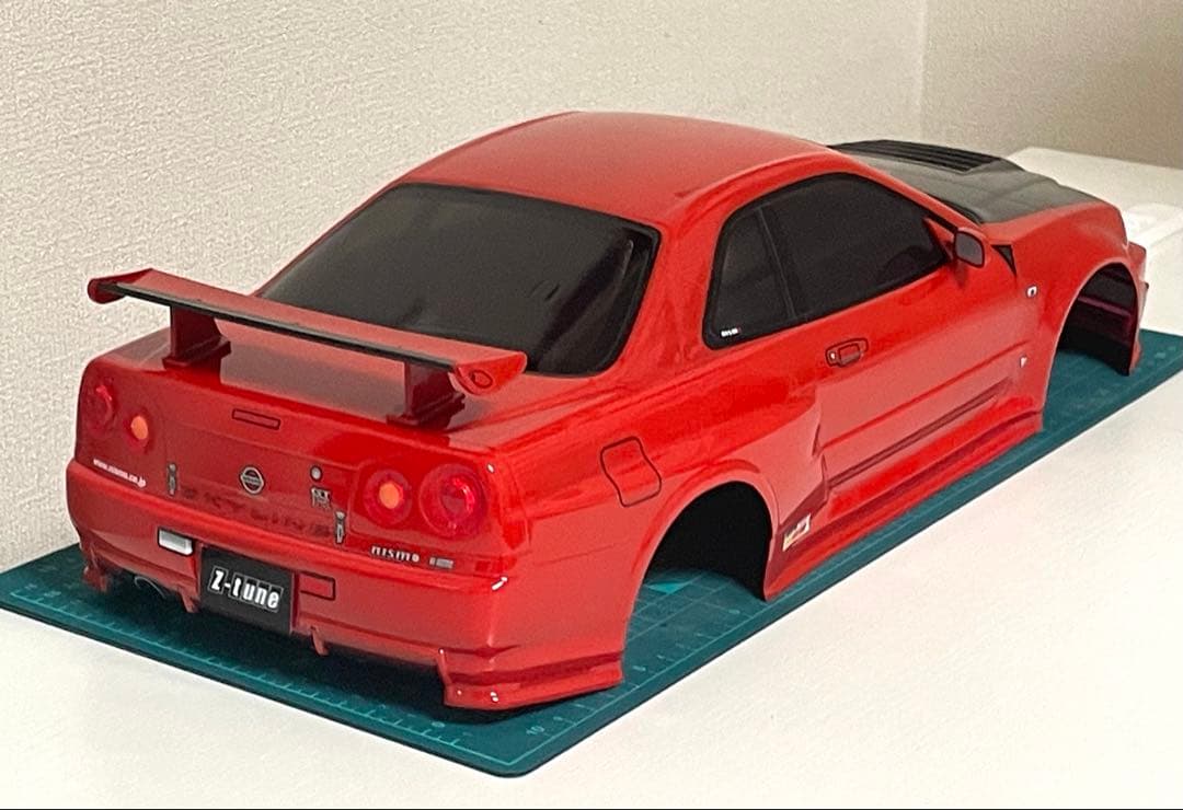 タミヤラジコンボディ　R34 GTR