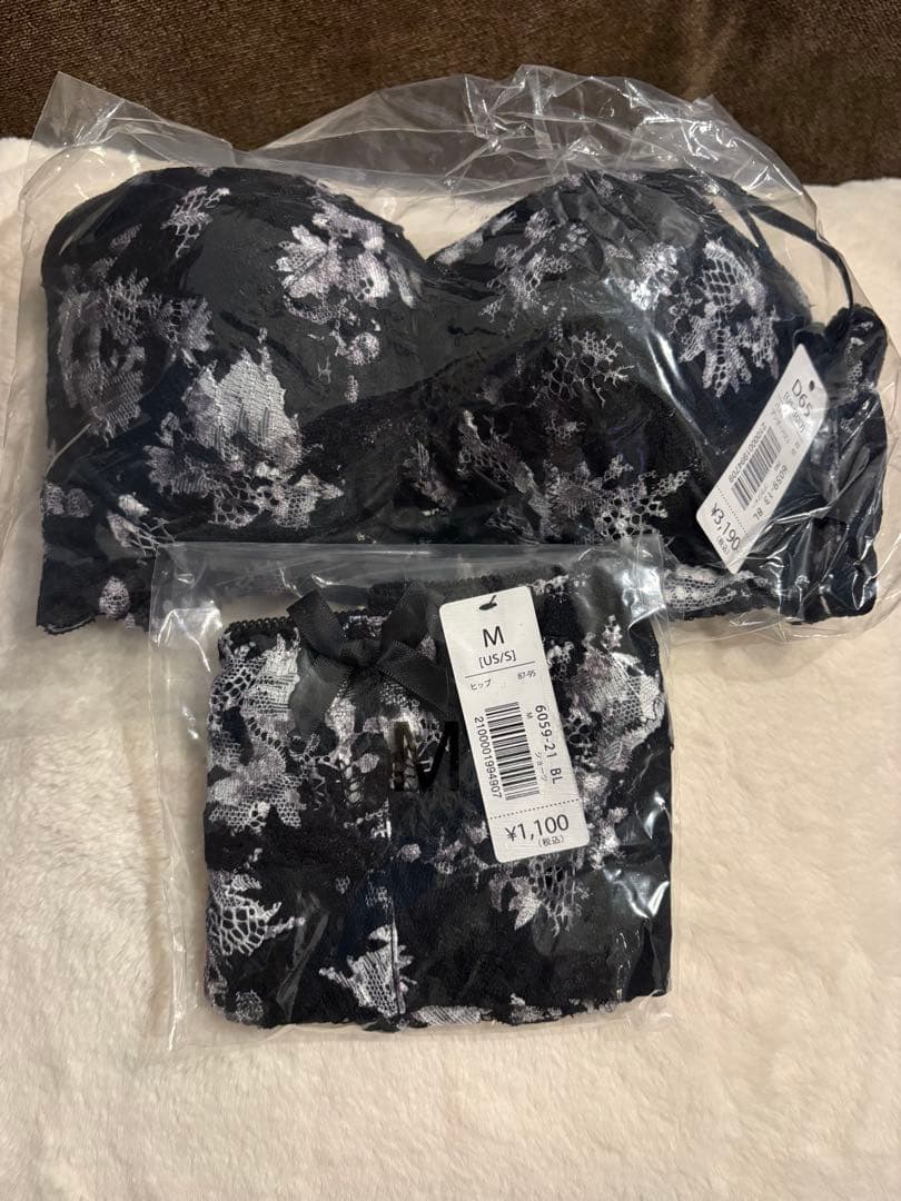 aimerfeel 脇高ブラ＆ショーツセット D65