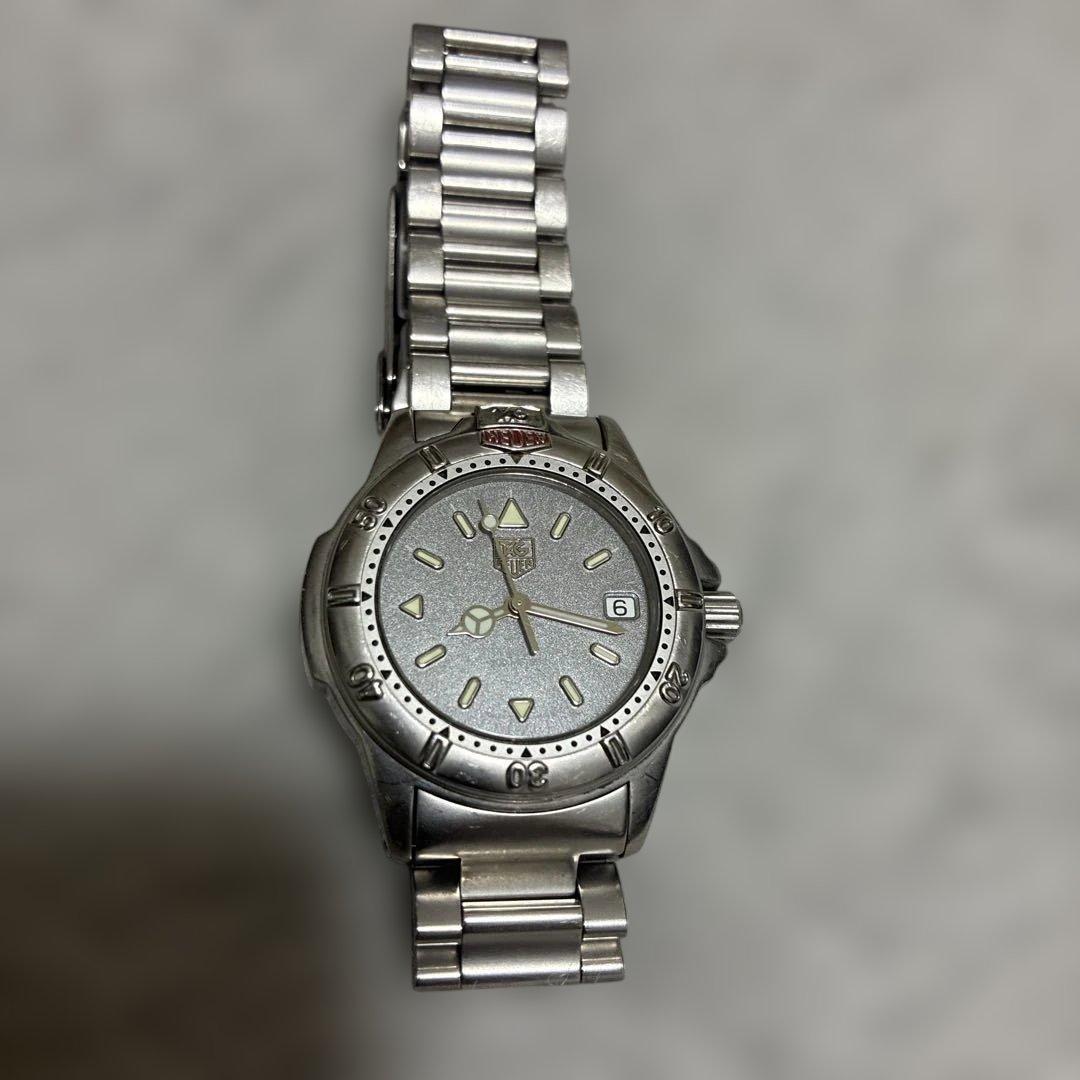 TAG Heuer クォーツ腕時計 シルバー文字盤　稼働中