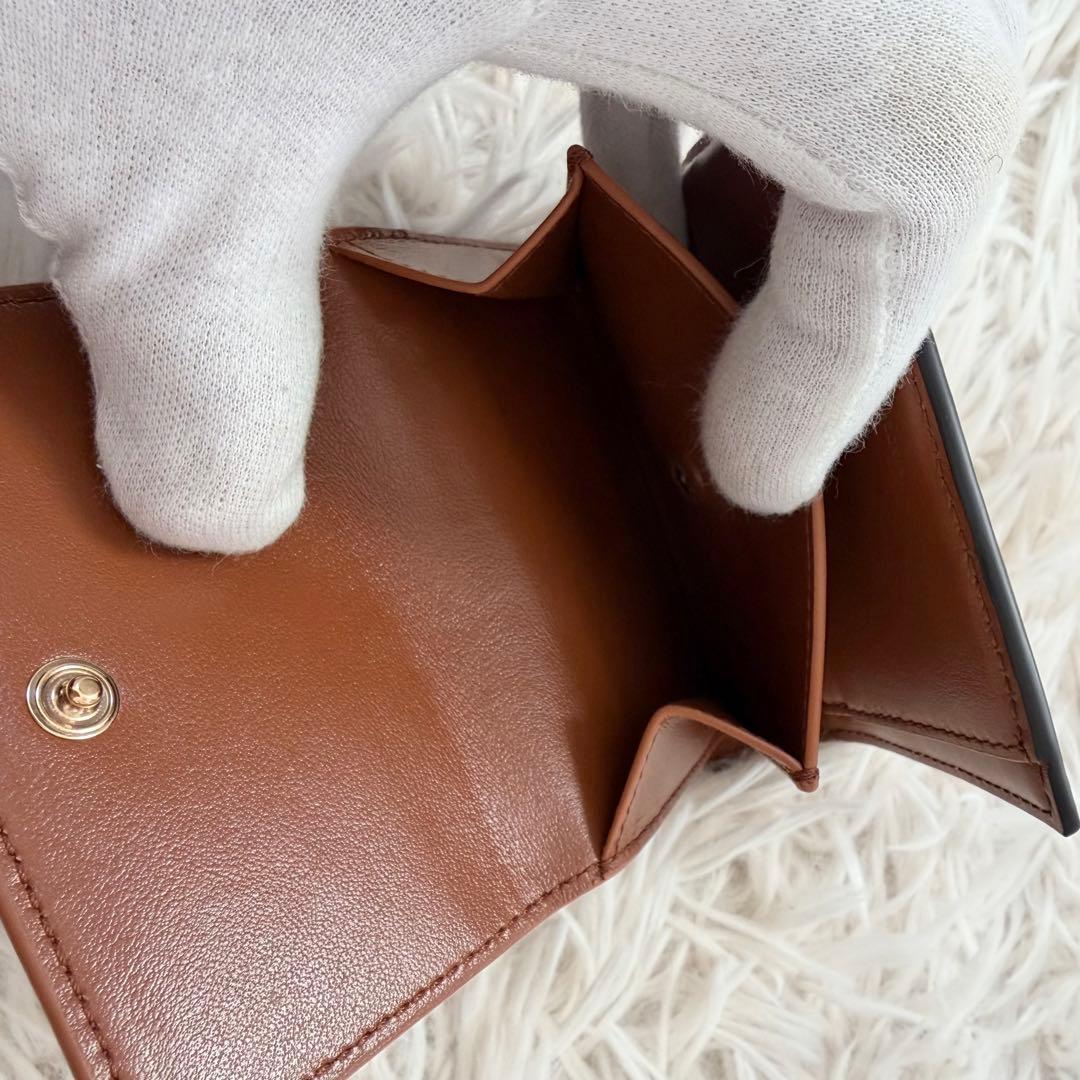 【未使用品級】セリーヌ 三つ折り財布 トリオンフ スモールフラップウォレット