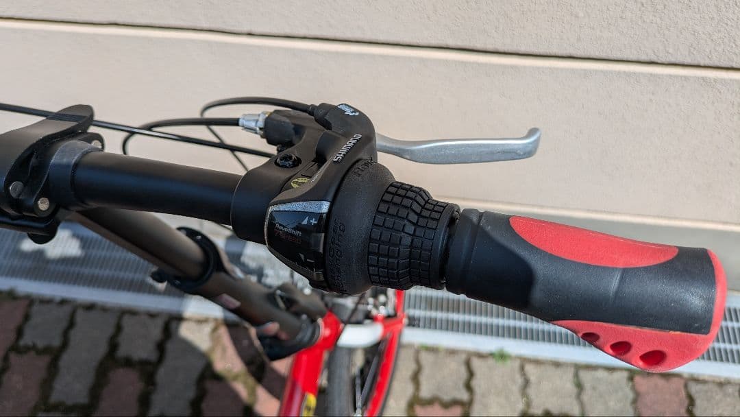 【富裕層向けジョーク】フェラーリ Ferrari 折りたたみ自転車 488GTB