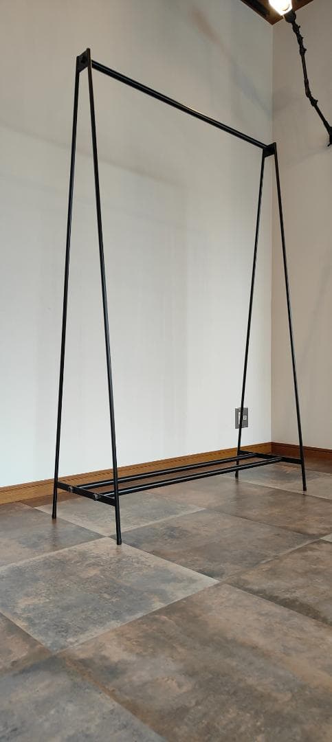 MOON　アイアン ハンガーラック 下段２本 店舗什器 スチール 展示