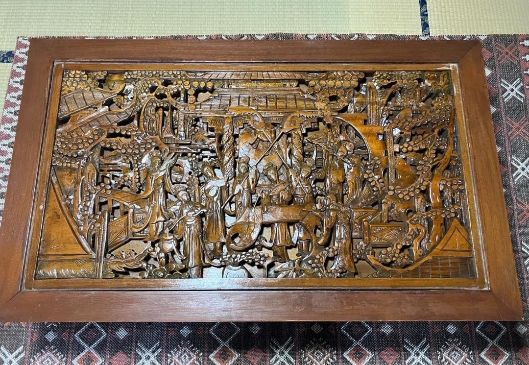 美品⭐︎希少な木製彫刻テーブル　年代物　アジア　オリエンタル　ガラス　レトロ