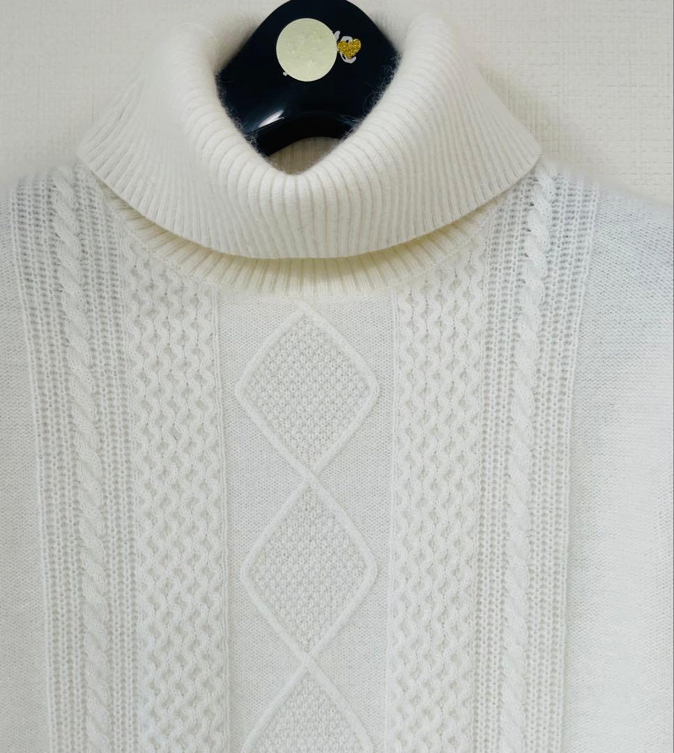 新品タグ付き　タートルセーター ニット　エンリコドマーニ　パフスリーブ　お値引き