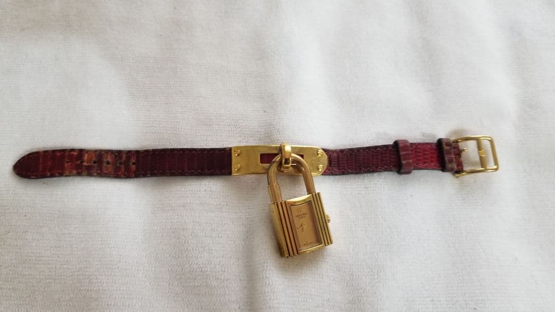 HERMES エルメス ケリー腕時計 赤