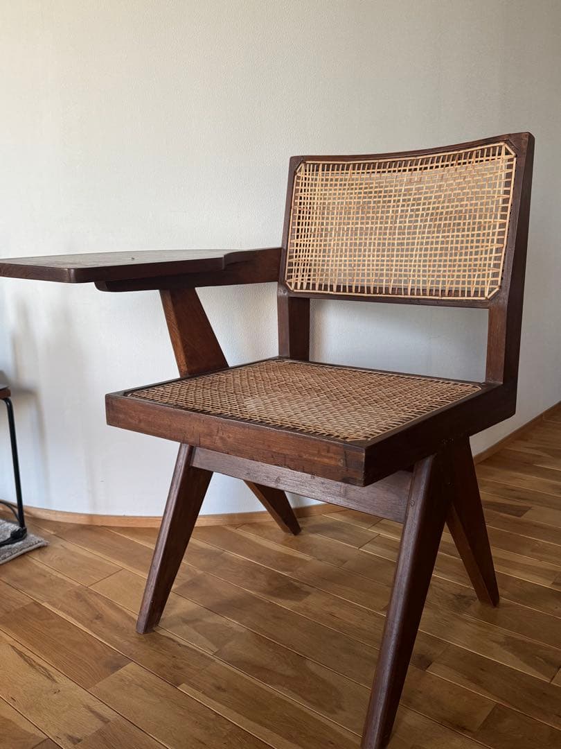 ピエールジャンヌレ　pierre jeanneret ペリアン