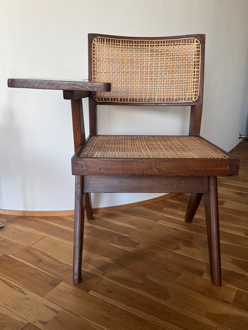 ピエールジャンヌレ　pierre jeanneret ペリアン