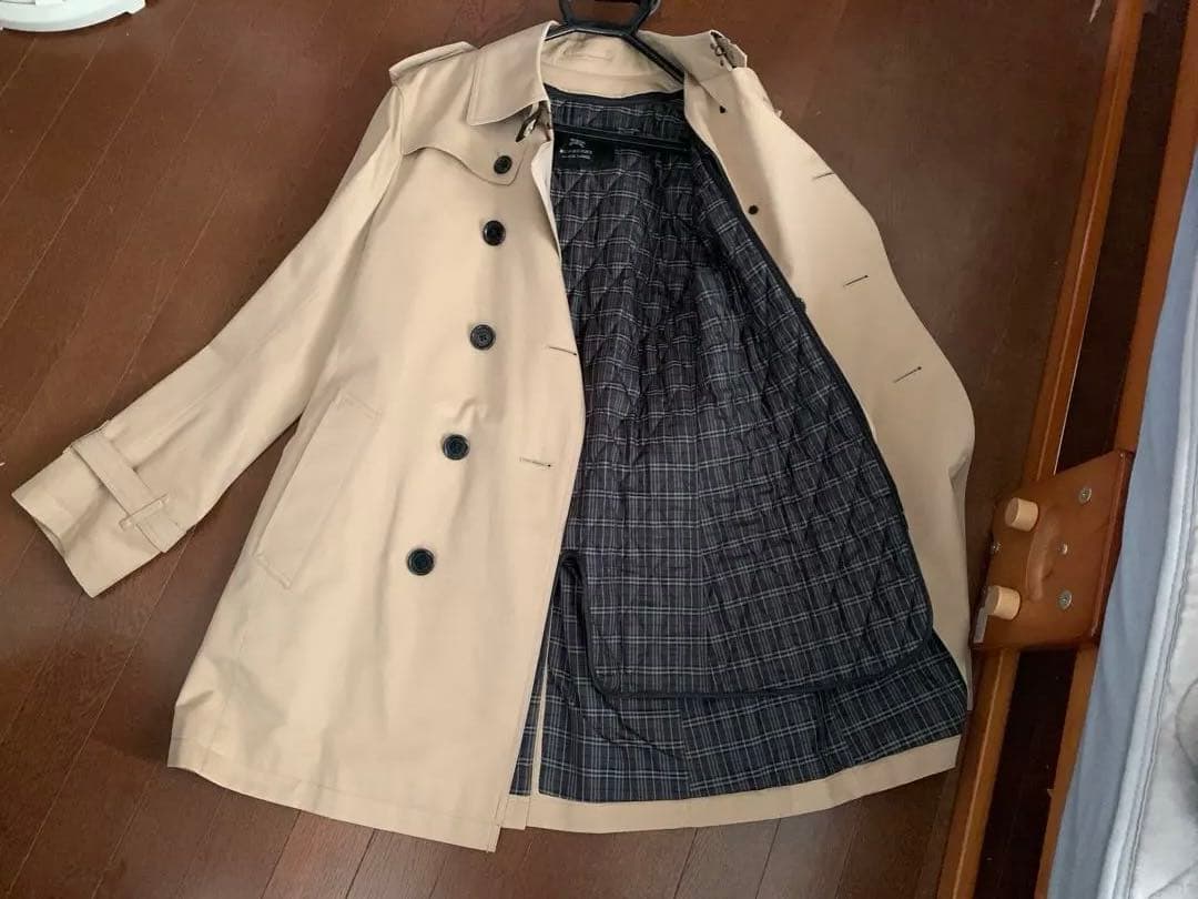 バーバリー ブラックレーベル トレンチコート ベージュ　値下げも可能です
