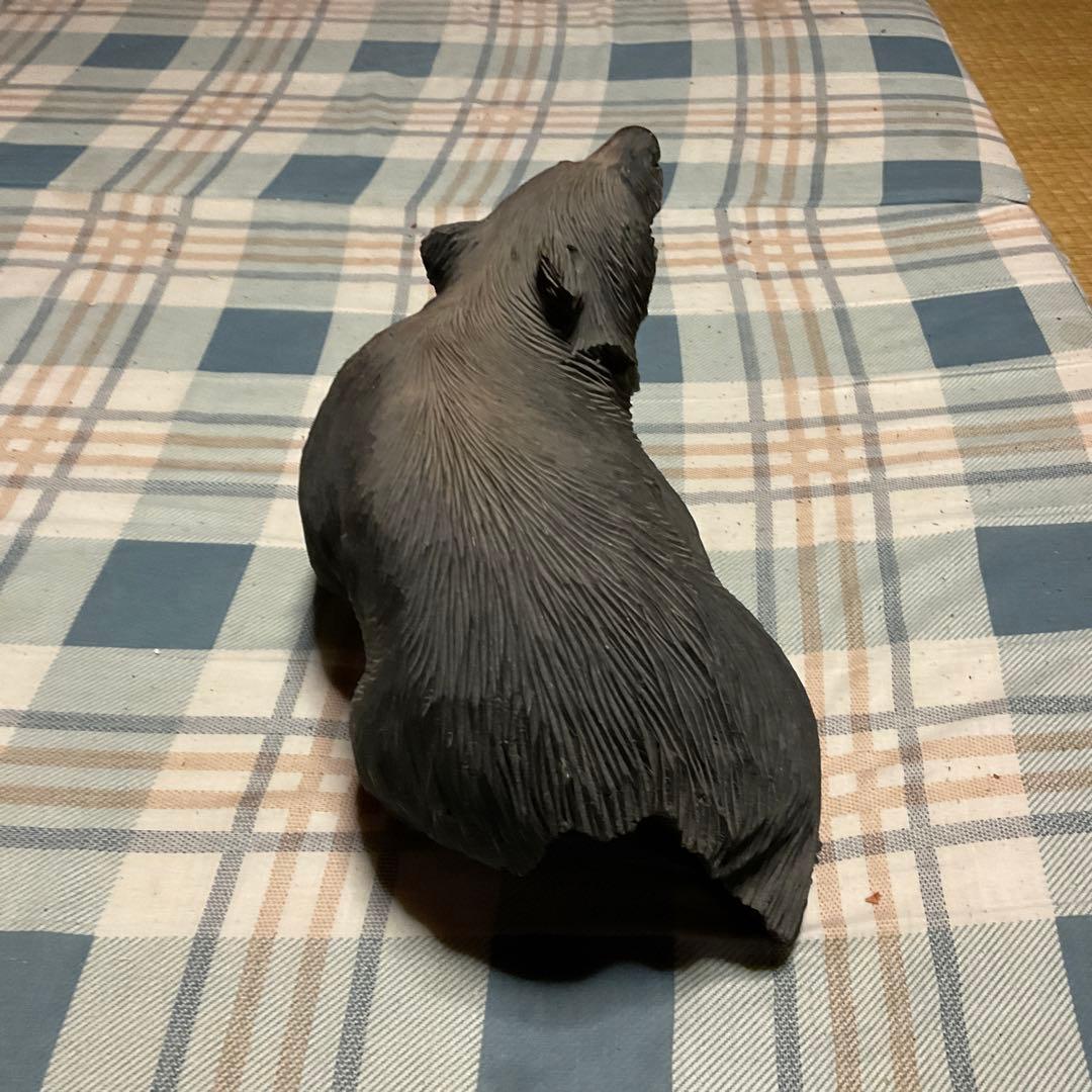 北海道　木彫りの熊　作者不明？【かなり大きな物で、30センチ、幅、19センチ】