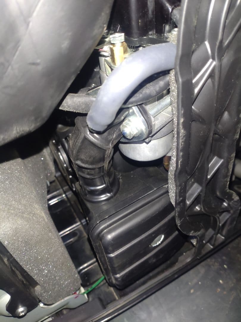 iEG1600M　新ダイワ　shindaiwa　インバーター発電機