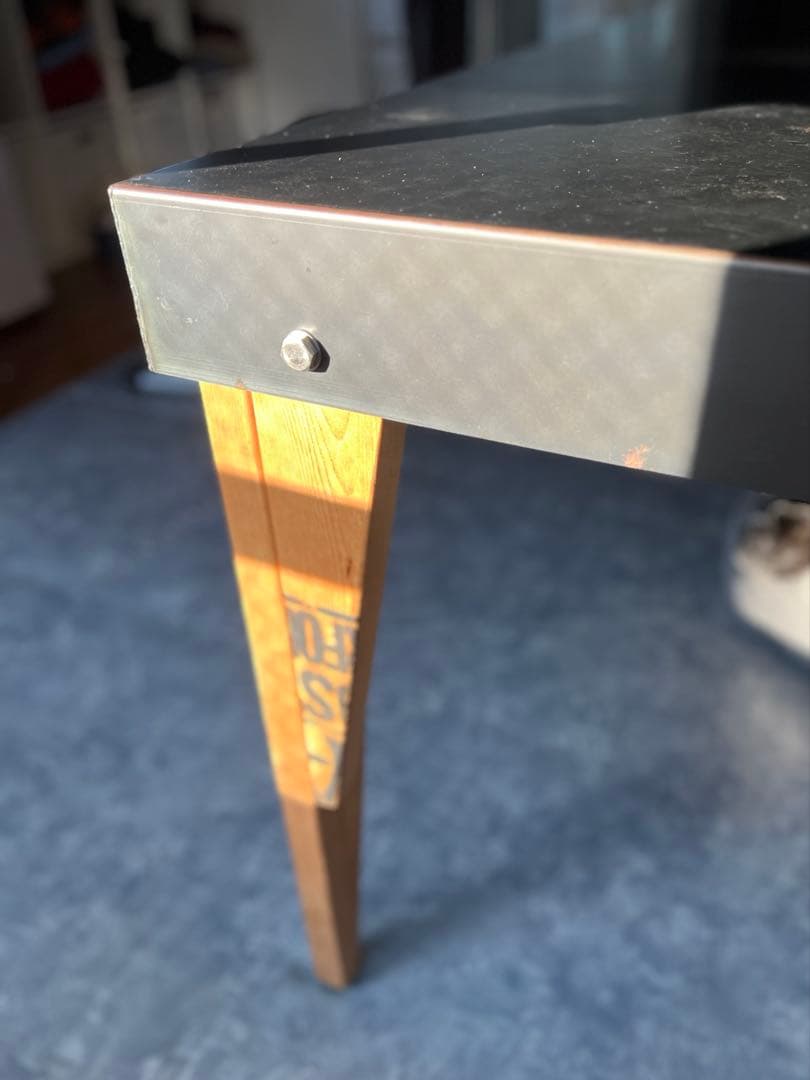 M&M カスタムパフォーマンス デスク スチールテーブル