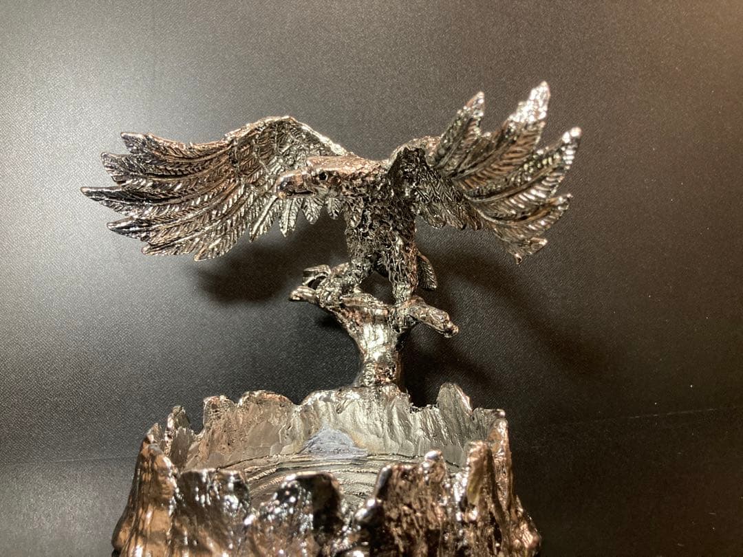 チタン製 鷲 彫刻 小物入れ アンティーク インテリア 置物