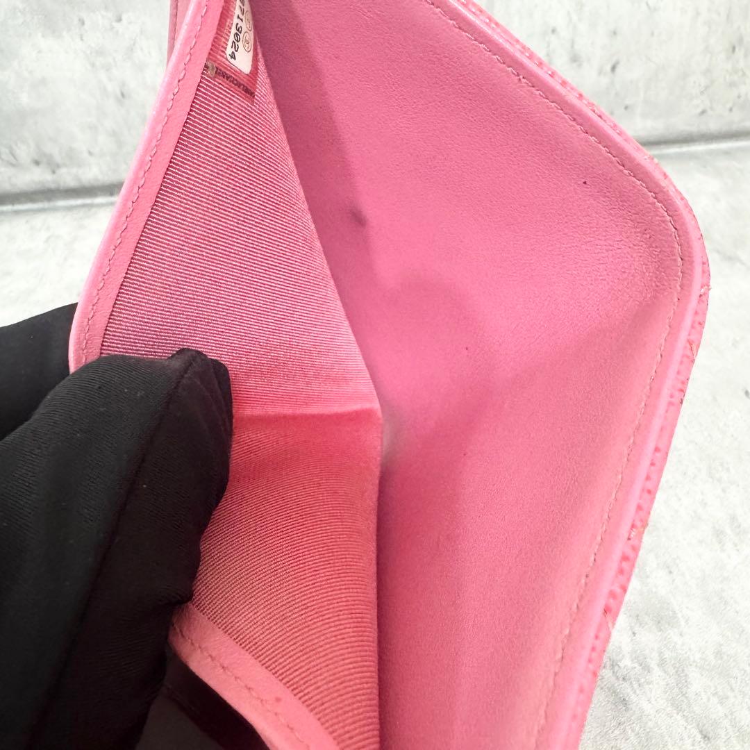 シャネル コンパクト財布 三つ折り財布 ココマーク マトラッセ キャビアスキン