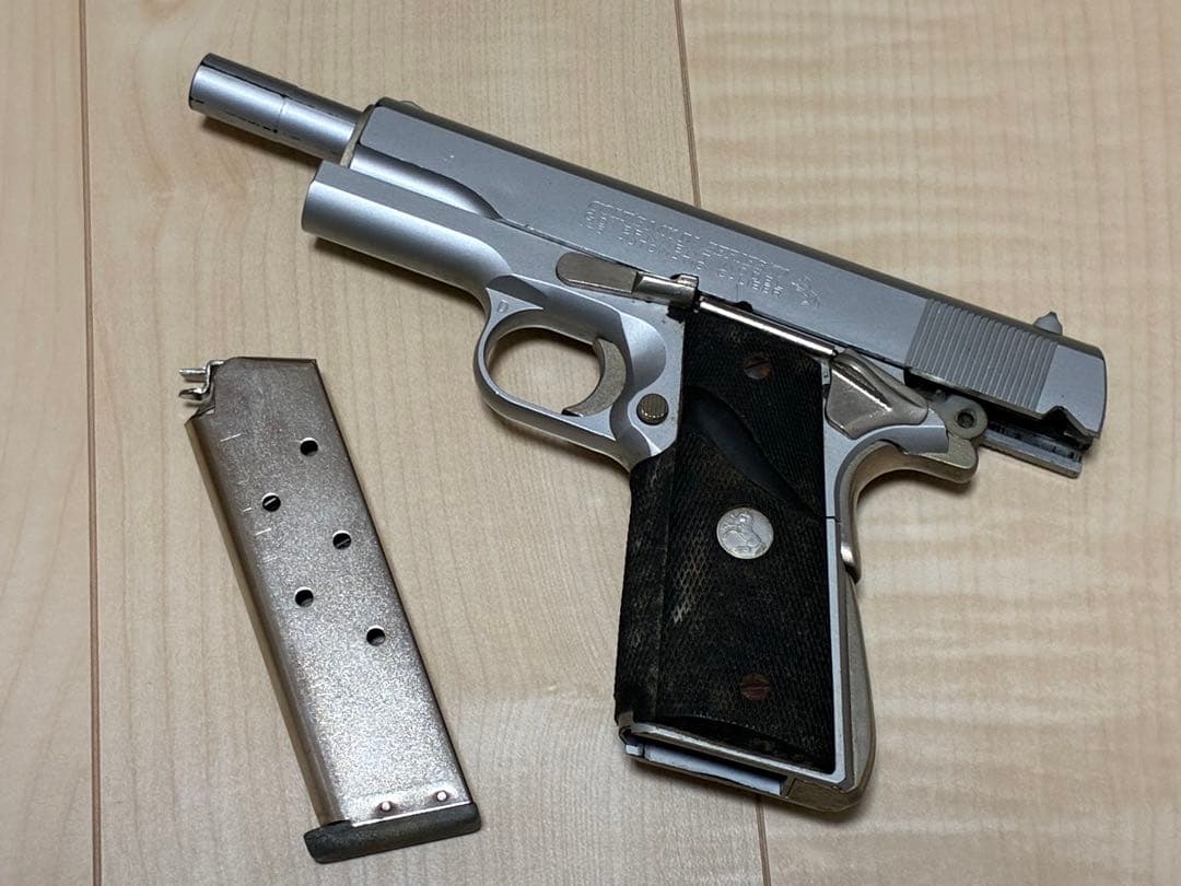 MGC COLT GOVERNMENT シリーズ70 ABSシルバー モデルガン