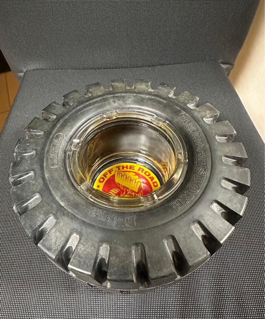 【アメリカン雑貨 】ブリヂストンタイヤの灰皿