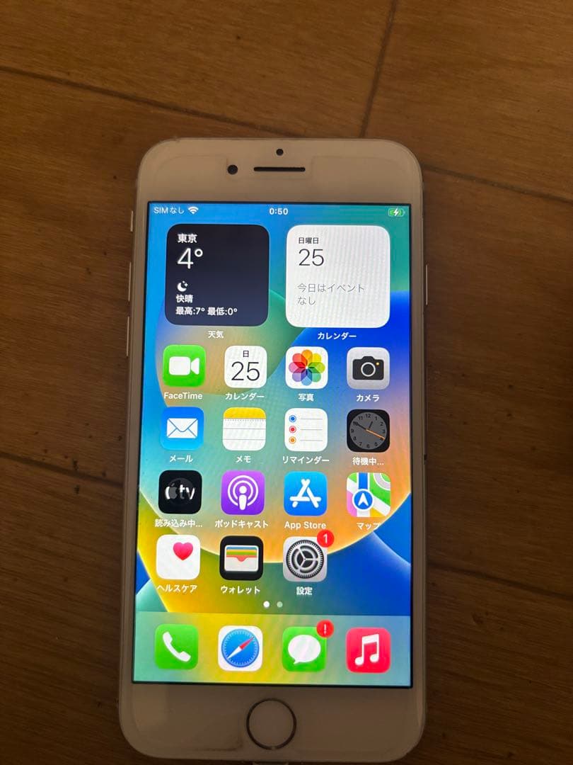 iphone 8 完動品　バッテリー100% simフリー