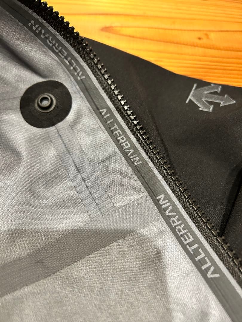 DESCENTE ALLTERRAIN 81 ZENCHIKEI Lサイズ