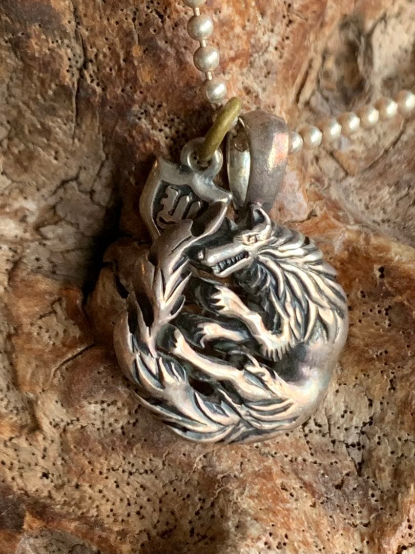 WOLFMAN B.R.S【初期】ムーンウルフペンダント（チェーン付き）