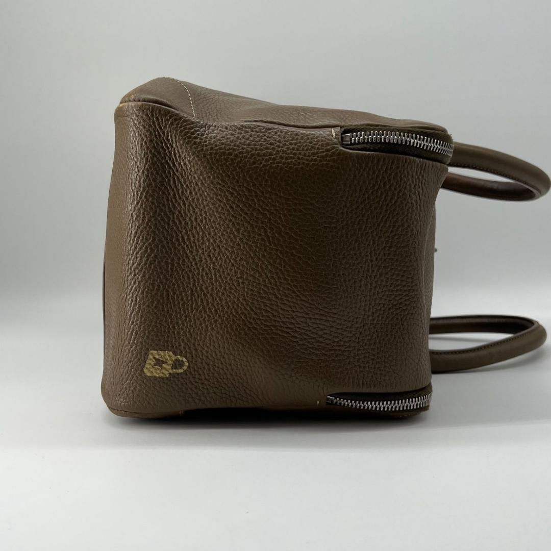 13368ゴールデングース エキパージュシボ革 レザー ボストンバッグ刺繍カーキ