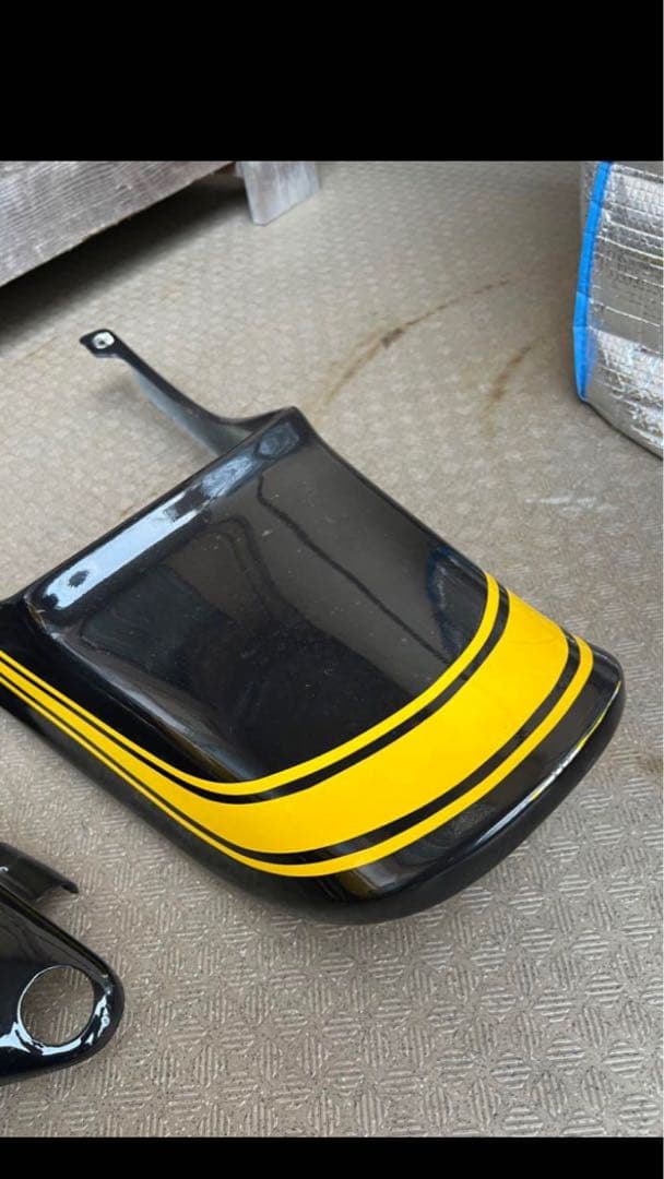 ゼファー400 z2仕様　イエローボール　タンク、テールカウルのみ