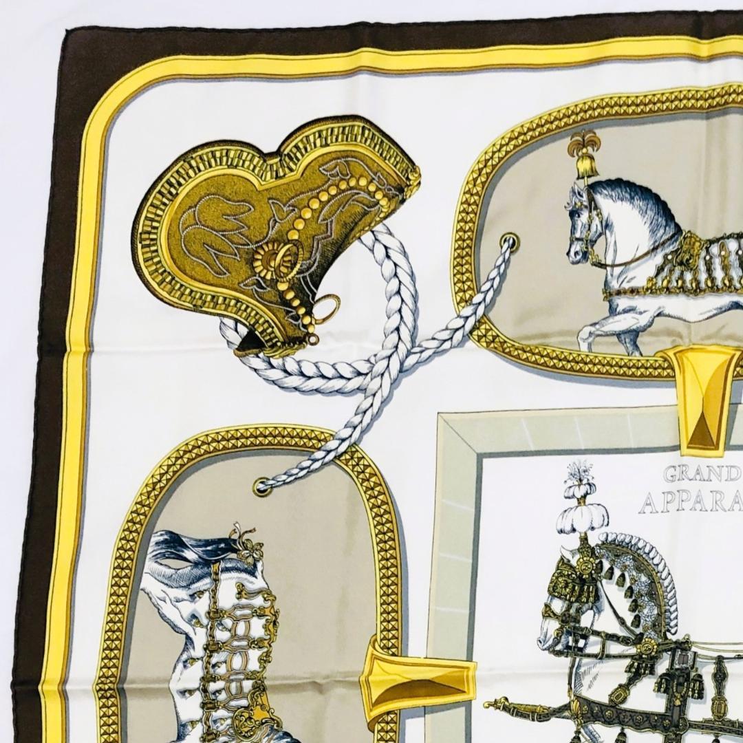 HERMES エルメス カレ90 盛装の⾺ スカーフ ブラウン系 タグ付き