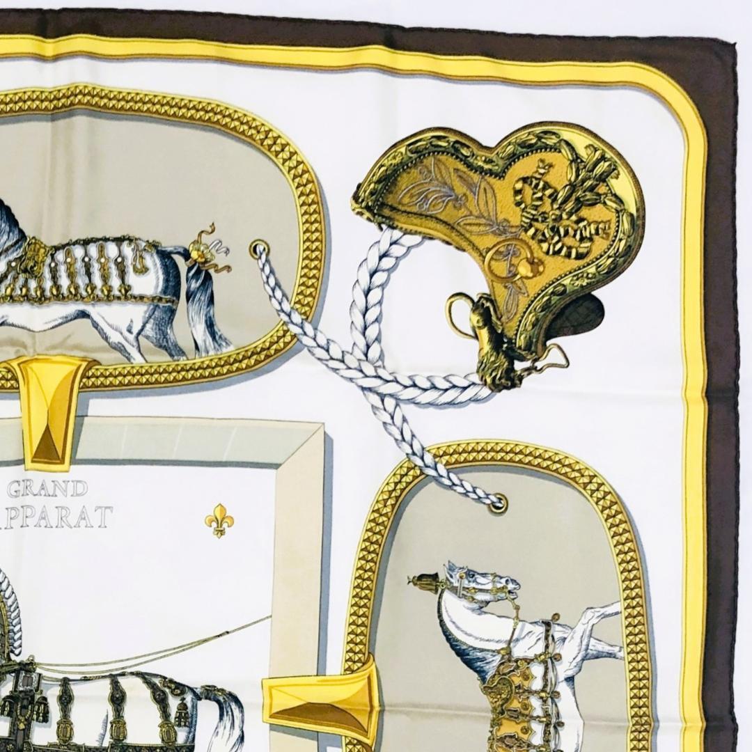 HERMES エルメス カレ90 盛装の⾺ スカーフ ブラウン系 タグ付き