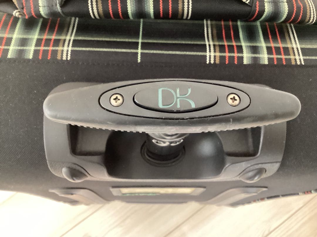 美品　DAKINE チェック柄 キャリーケース40L T字ハンドル