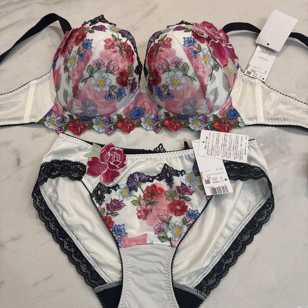 サルート F85 ノーマル LL