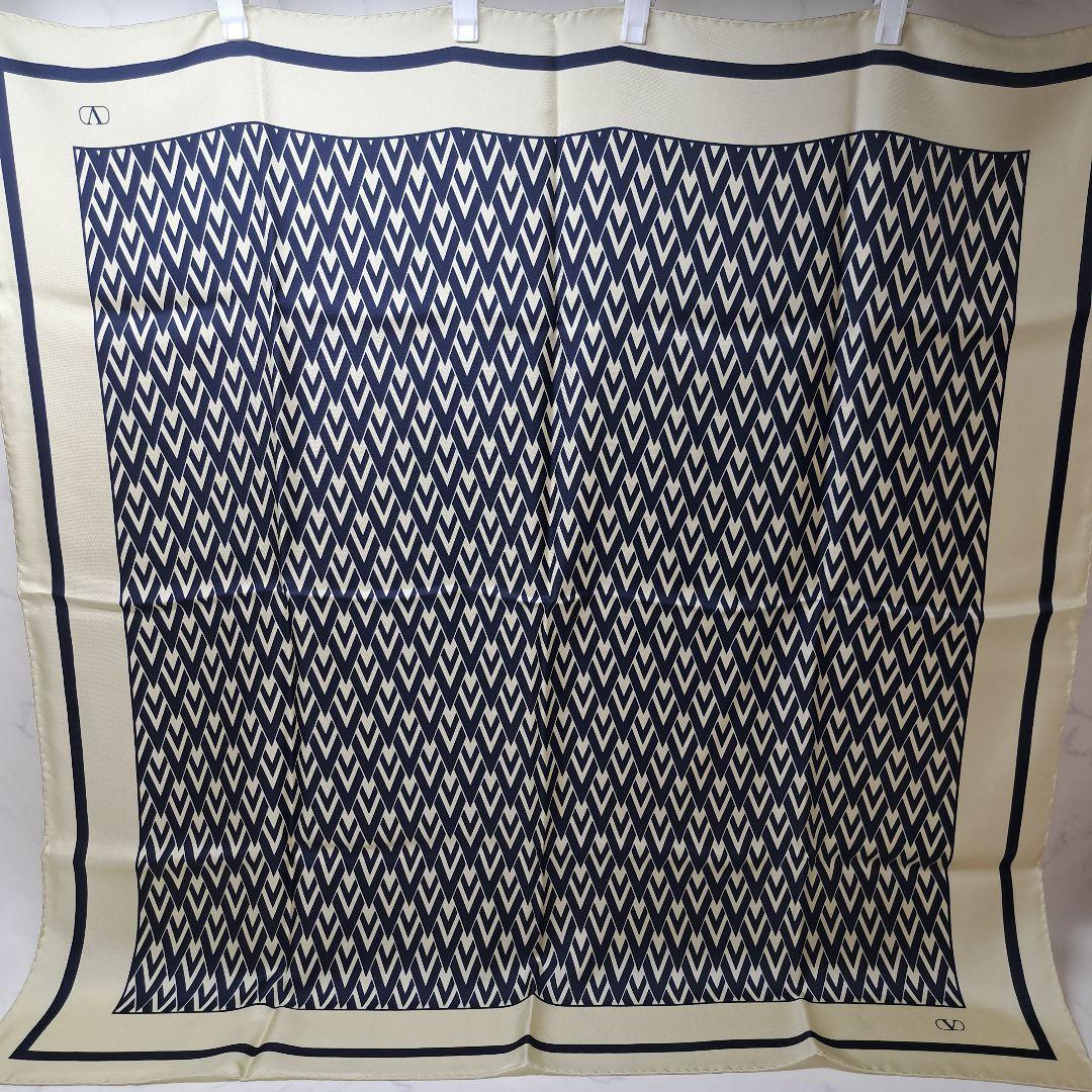 20251209　ヴァレンティノ　スカーフ　ロゴ　ネイビー　※値下げ不可.