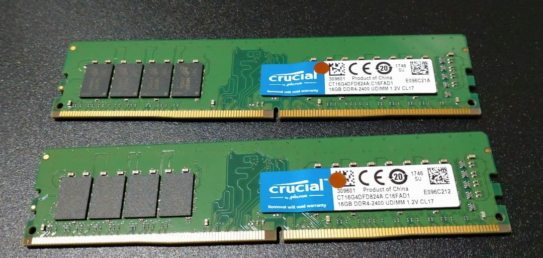 DDR4-2400 32GB(16GB×2枚) crucial★中古