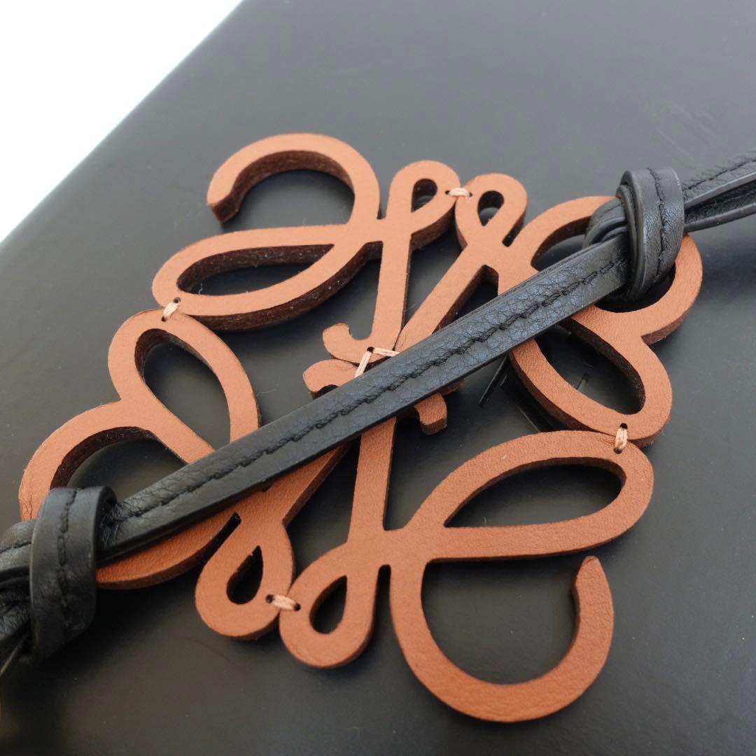 【美品・現行】ロエベ アナグラム チャーム　キーリング　オーバーサイズ