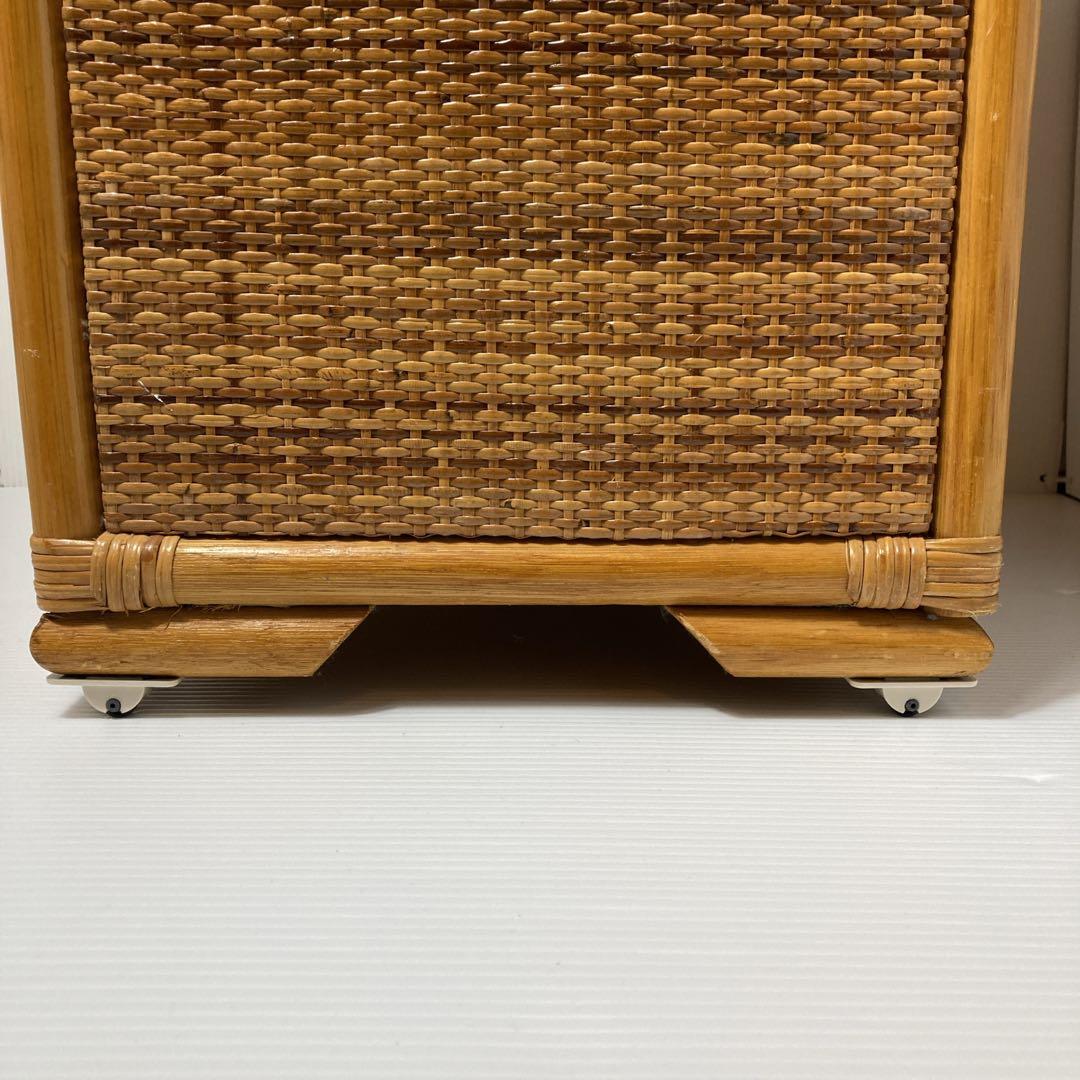 美品❗️ラタン　籐　4段チェスト　キャスター付き　アジアン家具　収納家具