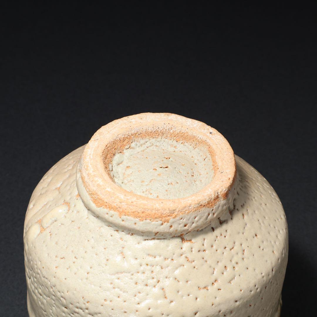 浜田庄司　糠白胴紐鉄絵茶碗　共箱　人間国宝　民藝　R1616お11